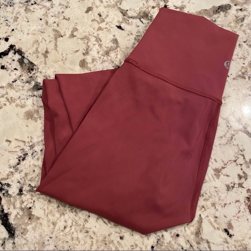 Pink lululemon leggings-wunder under